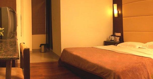Fabhotel Ashu Palace Karol Bagh Delhi  Værelse billede