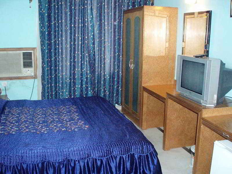 Fabhotel Ashu Palace Karol Bagh Delhi  Værelse billede